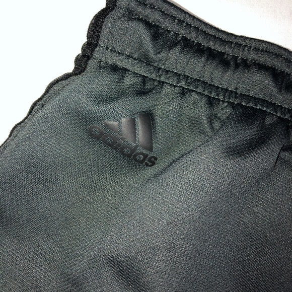 Adidas athletic shorts - Picture 4 of 4